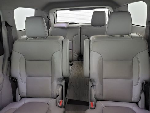 Used 2019 GMC Acadia SLT AWD/4WD image 13