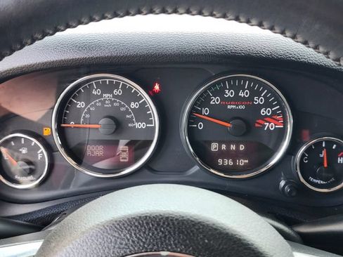 Used 2017 Jeep Wrangler Unlimited Rubicon AWD/4WD image 28