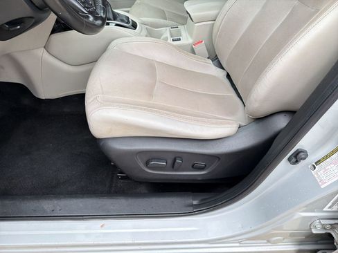 Used 2018 Nissan Rogue Sport SL w/ SL Premium Package image 14