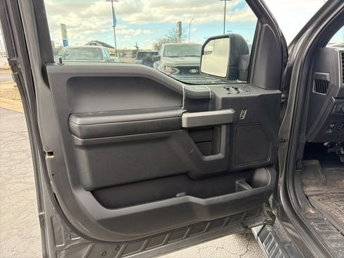 Used 2018 Ford F150 XLT w/ Equipment Group 302A Luxury image 22