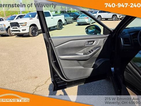 Used 2024 Nissan Rogue S AWD/4WD image 13