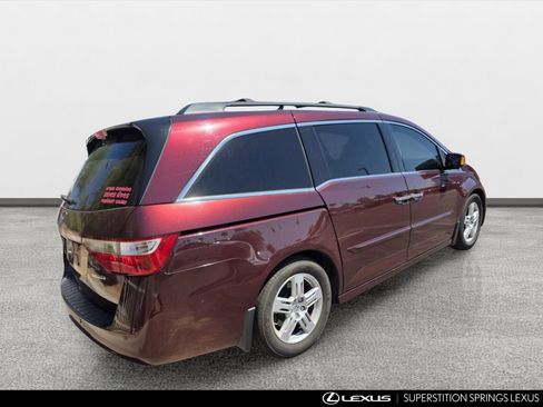 Used 2013 Honda Odyssey Touring image 3