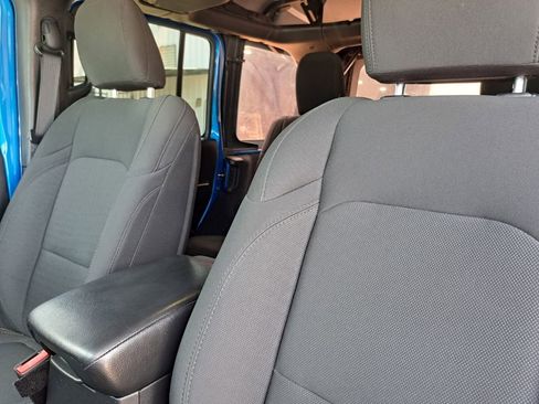Used 2021 Jeep Wrangler Unlimited Sport AWD/4WD image 17