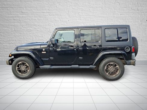 Used 2016 Jeep Wrangler Unlimited Sahara image 7