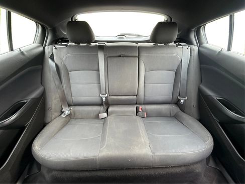 Used 2018 Chevrolet Cruze LT w/ Convenience Package FWD image 16
