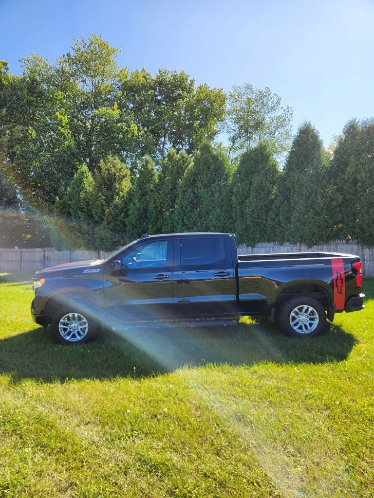Used 2024 Chevrolet Silverado 1500 RST w/ Convenience Package II AWD/4WD image 5
