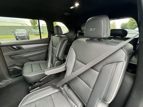 New 2026 Buick Enclave Sport Touring w/ LPO, Floor Liner Package image 42