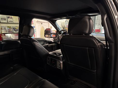 Used 2020 Ford F350 Platinum w/ FX4 Off-Road Package image 21