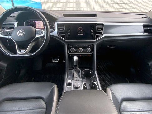 Used 2023 Volkswagen Atlas SEL Premium image 15
