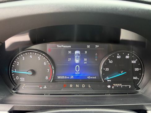 Used 2021 Ford Explorer XLT image 23