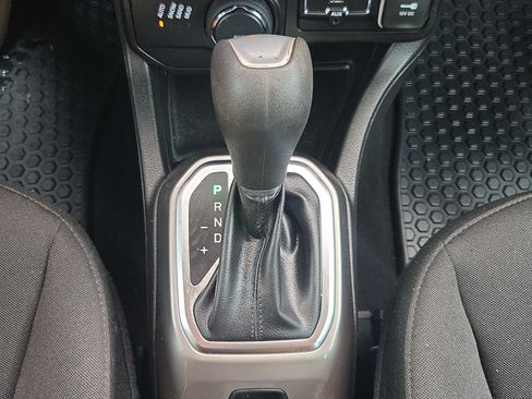 Used 2022 Jeep Renegade Sport AWD/4WD image 27