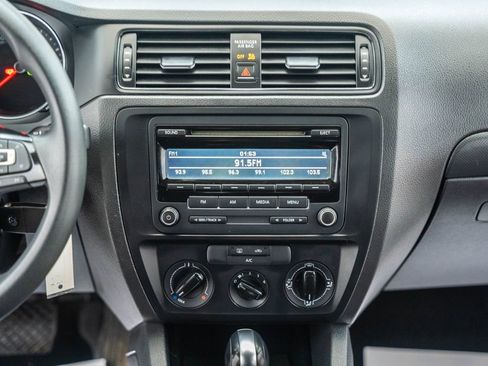 Used 2015 Volkswagen Jetta S FWD image 19