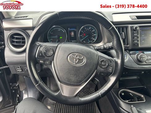 Certified 2017 Toyota RAV4 XLE image 16