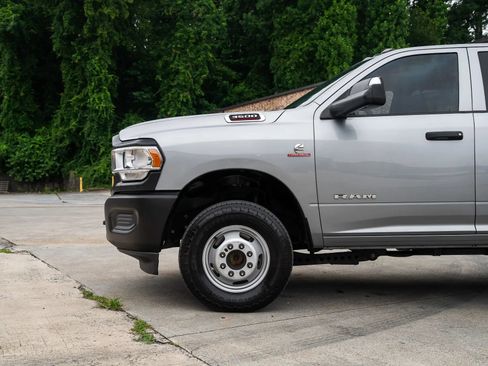 Used 2022 RAM 3500 Tradesman AWD/4WD image 3