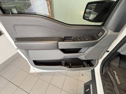 Used 2023 Ford F150 XLT AWD/4WD image 11