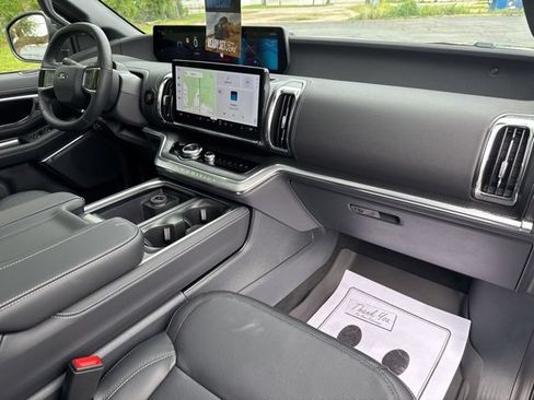 New 2026 Ford Expedition Max Platinum w/ Stealth Appearance Package AWD/4WD image 20