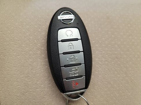 Used 2019 Nissan Murano SV image 32