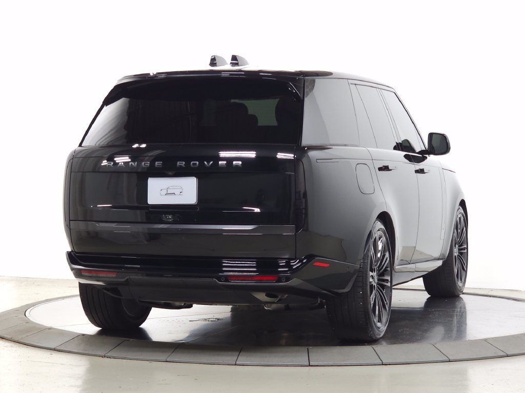 Used 2026 Land Rover Range Rover SE AWD/4WD image 8