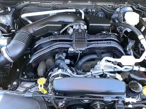 Used 2025 Subaru Crosstrek 2.0i Premium AWD/4WD image 24