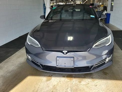 Used 2017 Tesla Model S 75D AWD/4WD image 2