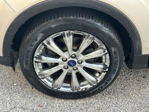 Used 2017 Ford Escape Titanium w/ Equipment Group 301A FWD image 18