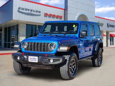 Used 2025 Jeep Wrangler Unlimited Rubicon image 2