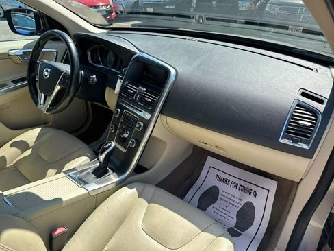 Used 2015 Volvo XC60 T5 Premier image 42