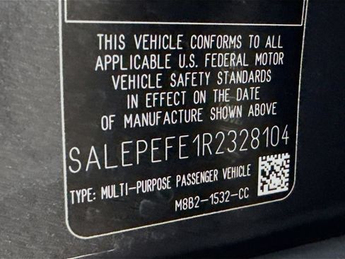 Used 2024 Land Rover Defender 110 SE AWD/4WD image 28