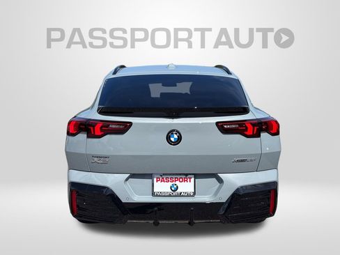 New 2026 BMW X2 xDrive28i w/ Technology Package AWD/4WD image 5