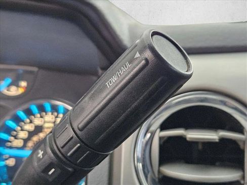 Used 2012 Ford F150 XLT w/ XLT Chrome Pkg image 11