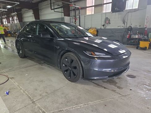 Used 2024 Tesla Model 3 Long Range RWD image 3