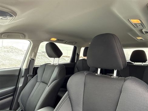 Used 2021 Subaru Ascent Premium w/ Convenience Package image 18