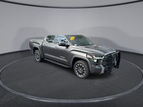Used 2024 Toyota Tundra Limited AWD/4WD image 3