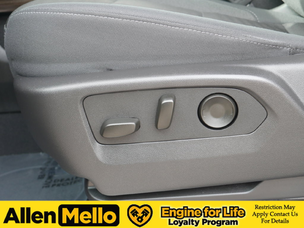 Used 2025 Chevrolet Silverado 1500 RST w/ Convenience Package II AWD/4WD image 14