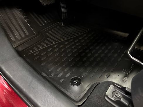 Used 2019 Toyota RAV4 XLE w/ Phone Cable & Charge Package image 33