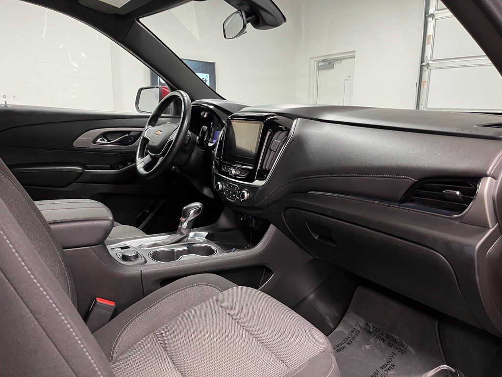 Used 2023 Chevrolet Traverse LT AWD/4WD image 56