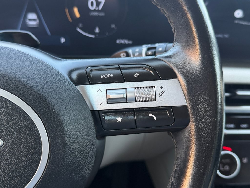 Certified 2025 Hyundai Tucson SEL FWD image 24