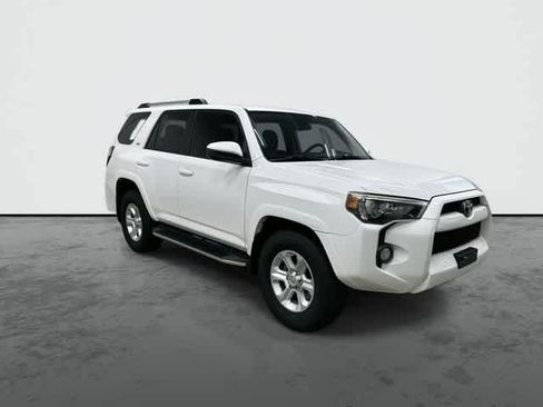 Used 2019 Toyota 4Runner SR5 RWD image 5