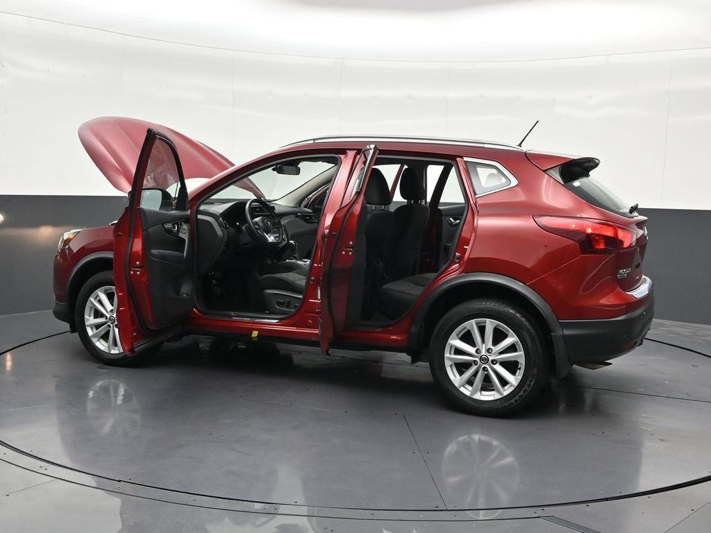 Used 2019 Nissan Rogue Sport SV w/ All-Weather Package FWD image 34