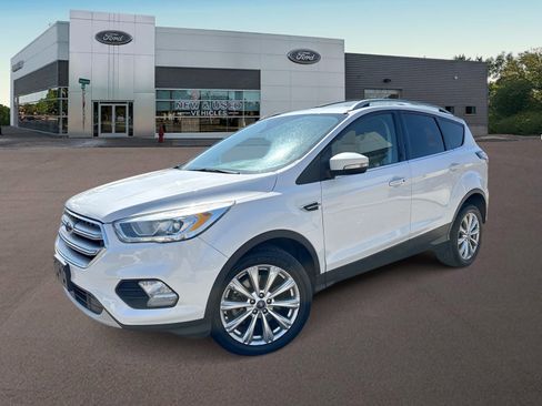 Used 2017 Ford Escape Titanium image 1