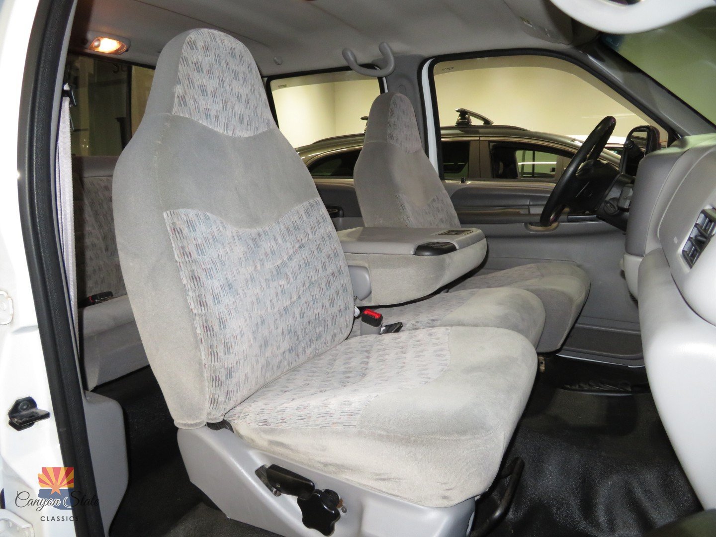 Used 1999 Ford F550 4x4 Crew Cab Super Duty image 6