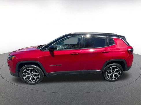 Used 2025 Jeep Compass Limited AWD/4WD image 9