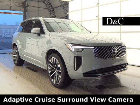 Used 2025 Volvo XC90 B6 Plus image 1