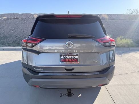 Used 2021 Nissan Rogue SV w/ Premium Package image 7