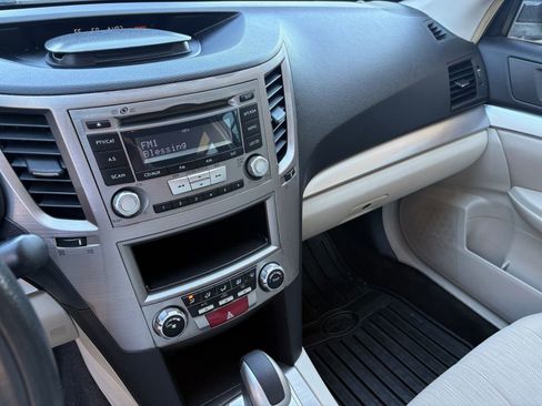 Used 2014 Subaru Outback 2.5i image 29
