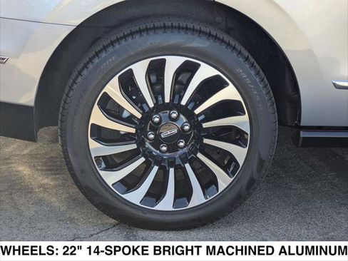 Used 2024 Lincoln Navigator Black Label image 9