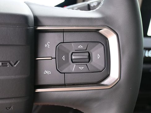 New 2025 GMC Hummer EV 2X w/ LPO, Sport Package image 34