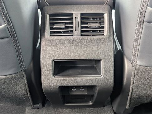 New 2025 Mitsubishi Outlander SE image 25