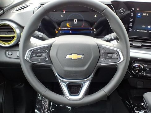 New 2026 Chevrolet Trax LT w/ LT Convenience Package FWD image 13