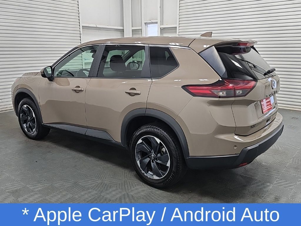 Used 2025 Nissan Rogue SV AWD/4WD image 6